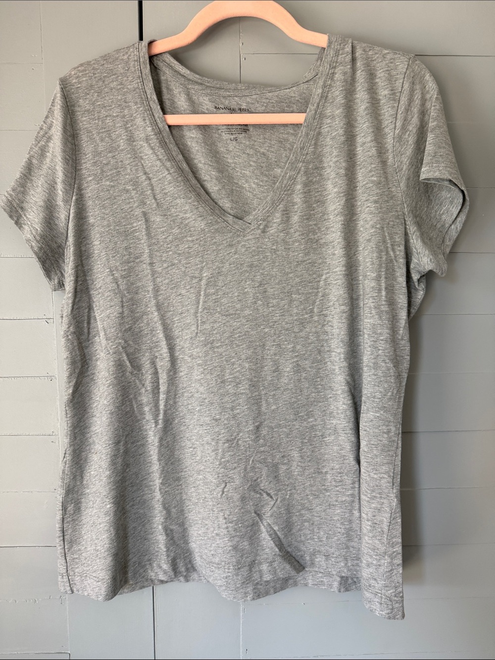 Banana Republic V-Neck Tee Pack - White, Red, Gray, Navy - Picture 4 of 6